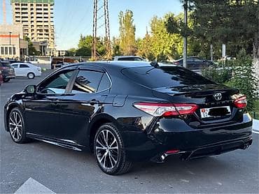 туксон 2017: Toyota Camry: 2018 г., Бензин — 7