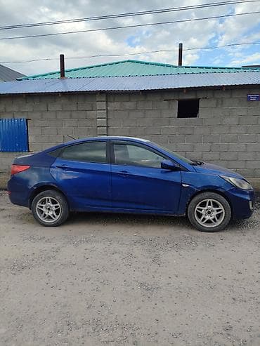 auto kg: Hyundai Solaris: 2012 г., 1.6 л, Механика, Бензин, Седан — 2