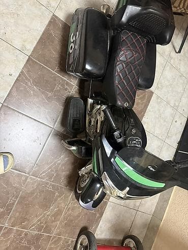 домик машина: Детский электрокар, Б/у — 1