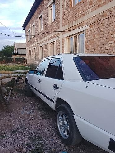 Продажа авто: Mercedes-Benz W124: 1989 г., 2.3 л, Механика, Бензин, Седан — 5