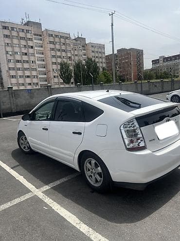 приус 2009: Toyota Prius: 2006 г., Автомат, Гибрид, Хэтчбэк — 2