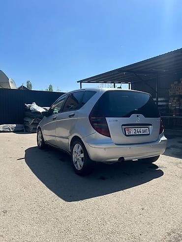 капот креста: Mercedes-Benz A-Class: 2008 г., 1.9 л, Ручные, Дизель, Хэтчбэк — 5