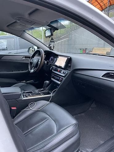 lexus rc 350: Hyundai Sonata: 2017 г., 2 л, Автомат, Газ, Седан — 9