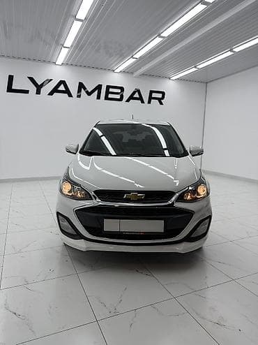 Chevrolet Spark: 2019 г., 1 л, Автомат, Бензин, Хэтчбэк