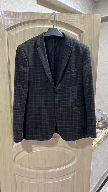 прокат мужских костюмов [возьми на прокат] бишкек фото: Пиджак в отличном состояние,на выход48-50-52 размера в отличном — 2