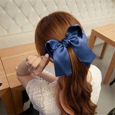 женские сумка: Заколка для волос из атласной ленты, очень легко крепится к волосам — 3