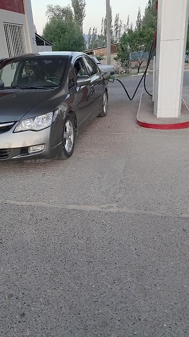 Унаа: Honda Civic: 2007 г., Кол менен иштөөчү, Бензин, Седан — 3