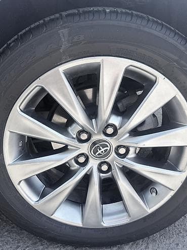 требуется эксковаторщик: Toyota Camry: 2015 г., 2.5 л, Автомат, Гибрид, Седан — 8