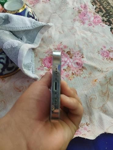 techno spark 7: IPhone 15 Pro, Белый — 3