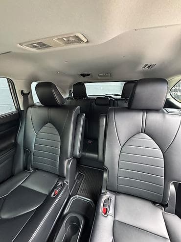 принимаю стекло: Toyota Highlander: 2021 г., 2.5 л, Типтроник, Гибрид, Кроссовер — 7