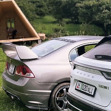 выхлоп sti: Honda Civic седан (8-е поколение), тюнингованный спортивный стиль — 2