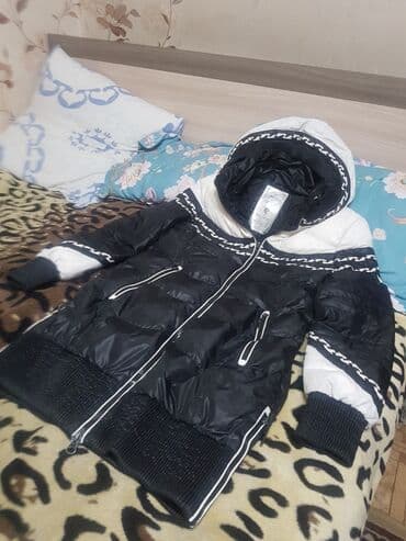 плащи от дождя: Пуховик, По колено, С капюшоном, 4XL — 2