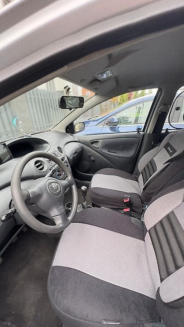 тайооа ярис: Toyota Yaris: 2005 г., 1.3 л, Механика, Бензин, Хэтчбэк — 8