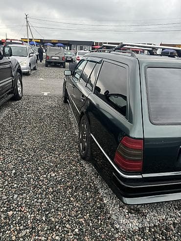 Продажа авто: Mercedes-Benz W124: 1993 г., 3.2 л, Автомат, Бензин, Универсал — 5