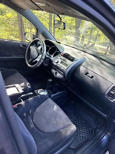 mini car: Honda Jazz: 2007 г., 1.4 л, Автомат, Бензин, Хэтчбэк — 2