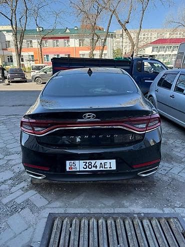 tesla model 3: Hyundai Grandeur: 2018 г., 3 л, Автомат, Газ, Седан — 1