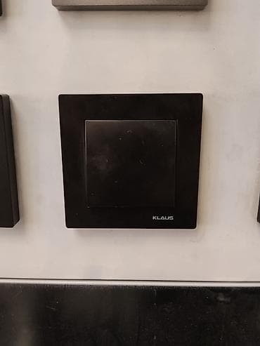 led matrix panel: Выключатель KLAUS, цвет черный, квадратная рамка. - Тип — 1