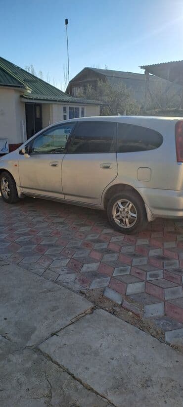дверь степ вагон: Honda Stream: 2001 г., 1.7 л, Универсал — 2