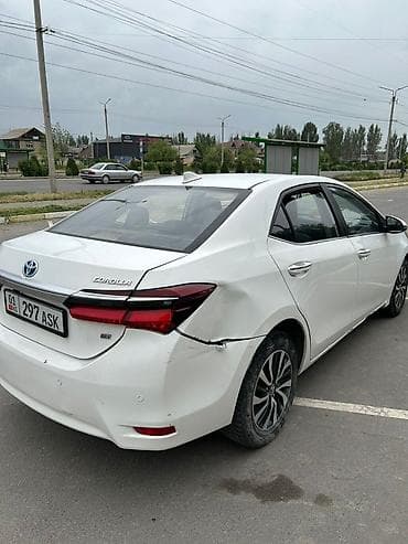 corolla: Toyota Corolla: 2018 г., 1.8 л, Автомат, Гибрид, Седан — 9