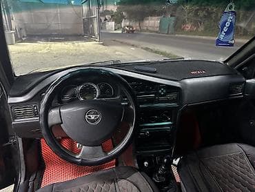 2011: Daewoo Nexia: 2011 г., 1.5 л, Механика, Бензин, Седан — 10
