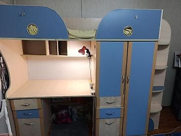 письменный: Двухъярусная детская кровать, Б/у, ЛДСП, цвет - Голубой — 1