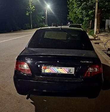 Daewoo Nexia: 2009 г., 1.6 л, Механика, Бензин, Седан