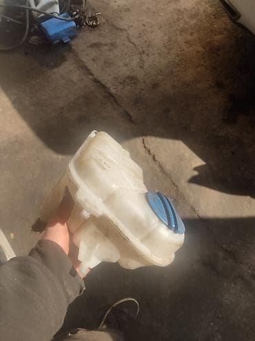 Бачок Volkswagen Б/у