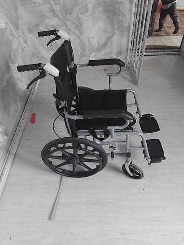 прокат костылей: Складная инвалидная коляска с ручным приводом. Основные особенности — 4