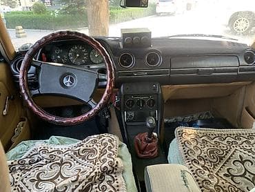 мерс 230: Mercedes-Benz W123: 1981 г., 2.3 л, Механика, Бензин, Седан — 8