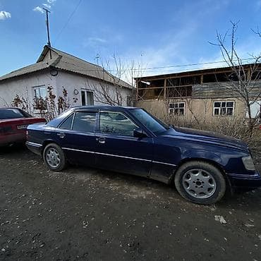 lexus lc: Mercedes-Benz W124: 1995 г., Седан — 4