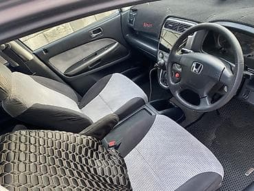 Honda Stream: 2002 г., 2 л, Автомат, Бензин, Минивэн — 7