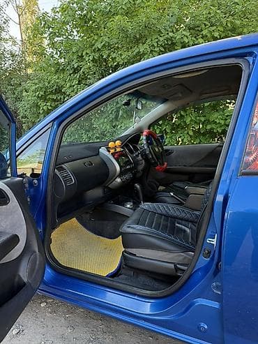 Унаа сатуу: Honda Fit: 2005 г., 1.3 л, Вариатор, Бензин, Хетчбек — 6
