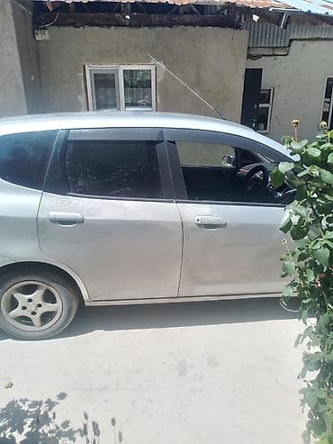 Продажа авто: Honda Fit: 2001 г., 1.5 л, Автомат, Бензин, Хэтчбэк — 1