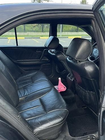 Mercedes-Benz : 1996 г., 2.3 л, Механика, Бензин — 8