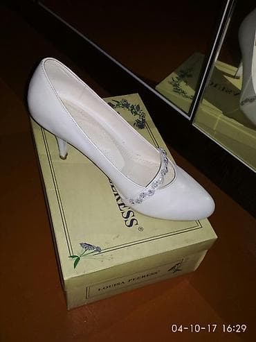 кроксы женские бишкек: Свадебные туфли 35 го размера — 2