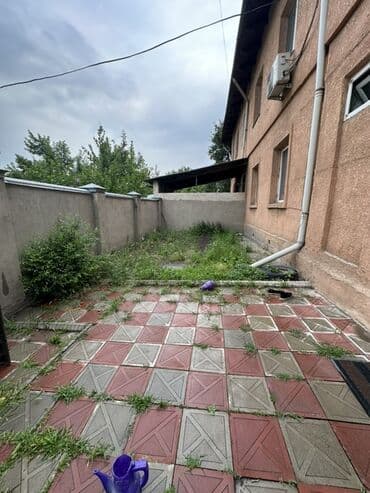 продажа дом каракол: Үй, 95 кв. м, 4 бөлмө, Риелтор, Косметикалык оңдоо — 2