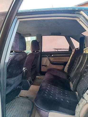 продаю ауди с4: Audi S4: 1994 г., 2.6 л, Механика, Бензин, Седан — 9