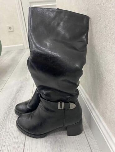 Сапоги зимние тёплые б/у. Производство - Meray Kee. Купили за 4000 с