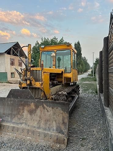 бетон жумуш: Бульдозер, Гусеницалуу — 1