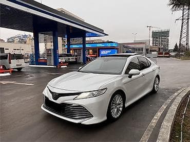 Toyota Camry: 2018 г., 2.5 л, Автомат, Бензин, Седан at lalafo.kg Toyota Camry: 2018 г., 2.5 л, Автомат, Бензин, Седан
