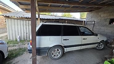 салон машины: Volkswagen Passat: 1992 г., 1.8 л, Механика, Бензин, Универсал — 5