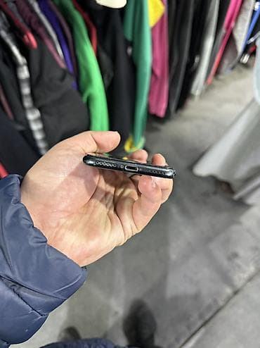 galaxy a30: IPhone SE 2020, 64 ГБ, Черный — 2