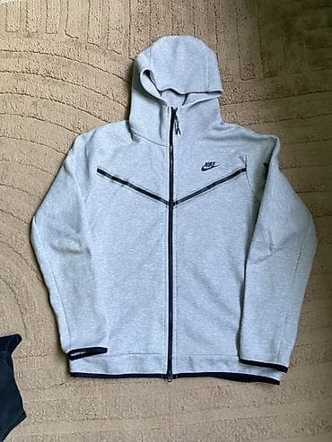 Серый tech fleece. Размер Xl Nike Tech Fleece. Состоянии хорошее худи