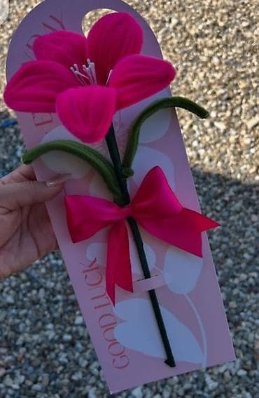 кольца для салфеток: Декоративные цветы на подарочных открытках Материал:синельные — 3