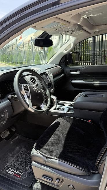 Toyota Тундра: 2021 г., 5.7 л, Автомат, Газ, Пикап — 6