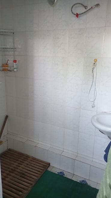 Продажа домов: Дом с участком Адрес на доме: ул. Атбасарский, 38 (указано на — 4