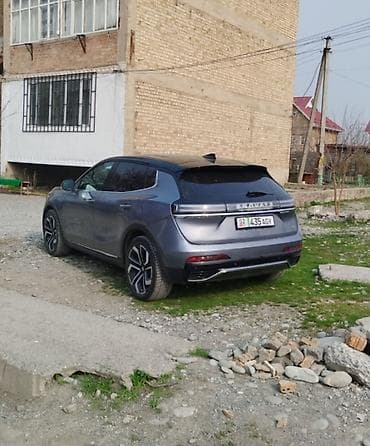 сидения автобуса: Roewe : 2022 г., Электромобиль, Кроссовер — 3