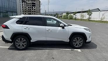 Toyota: Toyota RAV4: 2024 г., 2 л, Бензин, Кроссовер — 7