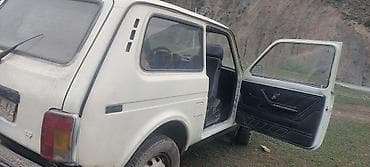 bamper kg: ВАЗ (ЛАДА) 2121 (4x4): 1991 г., 1.6 л, Ручные, Бензин, Внедорожник — 3