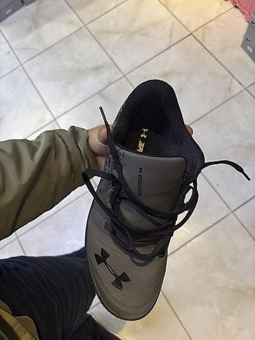 Жеке буюмдар: Эркектердин кроссовкасы, 43, Under Armour, Жаңы, түсү - Боз, Акылуу жеткирүү — 2